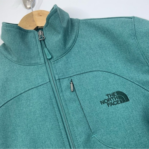 The North Face WindWall Apex Bionic Jacket. Green. Size Small. - Picture 4 of 9